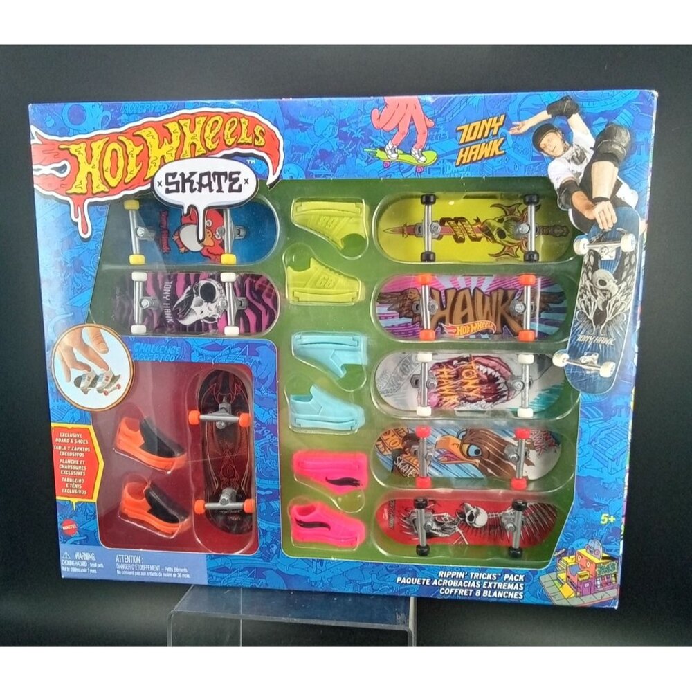 Hot Wheels Skate Rippin’ Tricks Pack Tony Hawk Mini Fingerboards & Accessories S